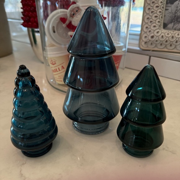 Elegant Threshold Blue Glass Holiday Tree Set - Picture 6 of 6